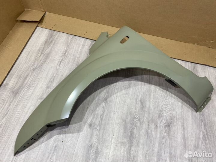 Крыло переднее левое Фокус 2 дорестайлинг
