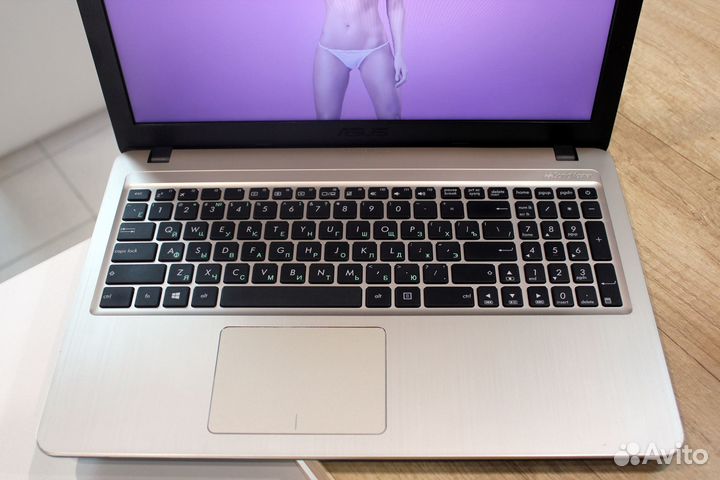 Ноутбук Asus для дома и офиса