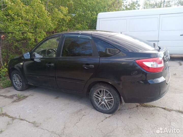 LADA Granta 1.6 МТ, 2017, 112 000 км