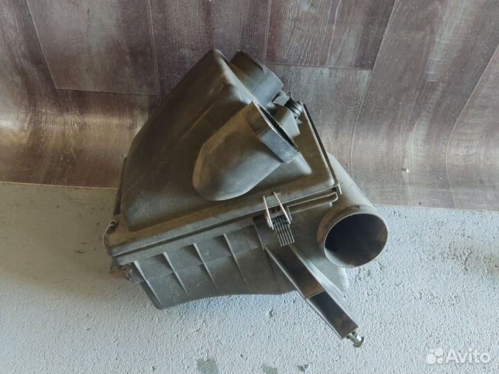 Корпус воздушного фильтра SLK R170