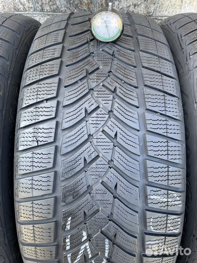 Goodyear UltraGrip Performance SUV Gen-1 255/50 R20