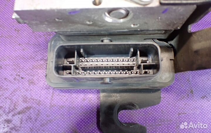 Блок абс, 476601203R Dacia Sandero - года