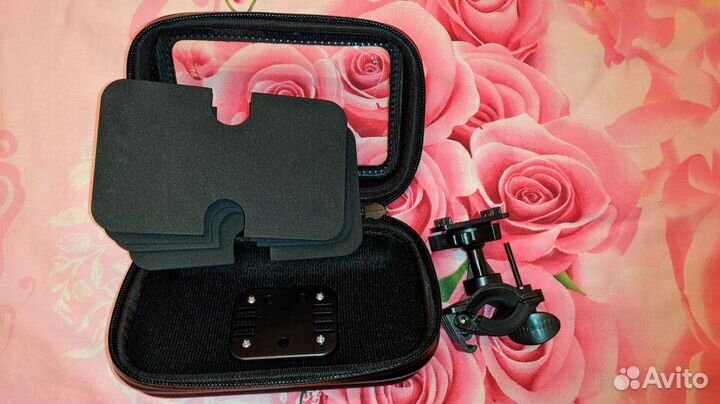 Продаю большой кейс, держатель на руль