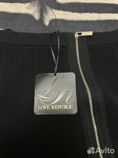 Юбка женская на замке