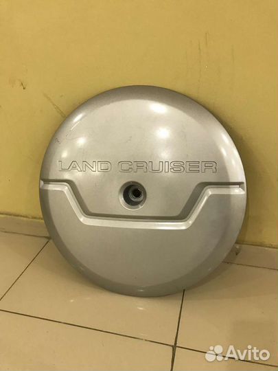 Колпак заднего колеса. Б/У на Тойота Прадо 120