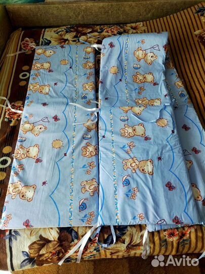 Бортики в детскую кроватку с балдахином