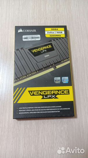 Оперативная память Corsair ddr4 16gb (2х8)