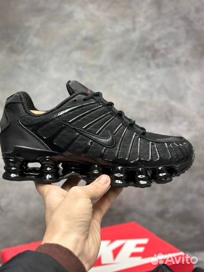 Кроссовки Nike Air Max Shox