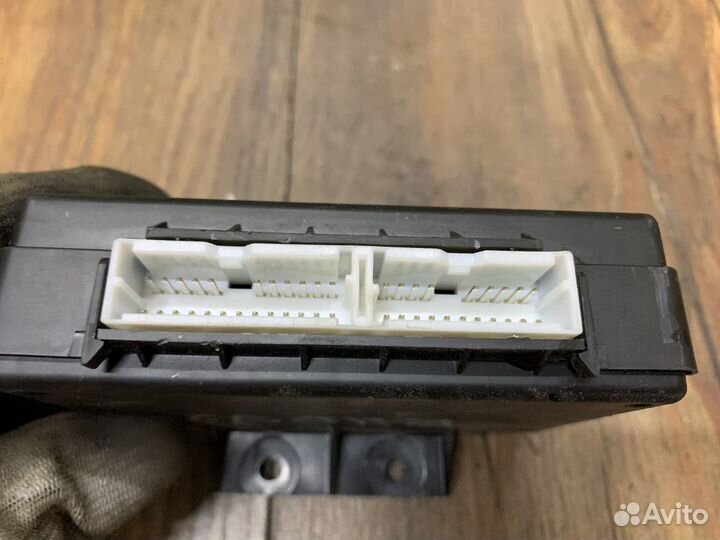 Kia Rio 3 Блок управления центральным замком