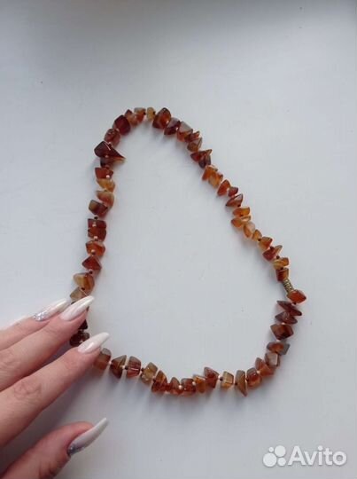 Янтарные бусы