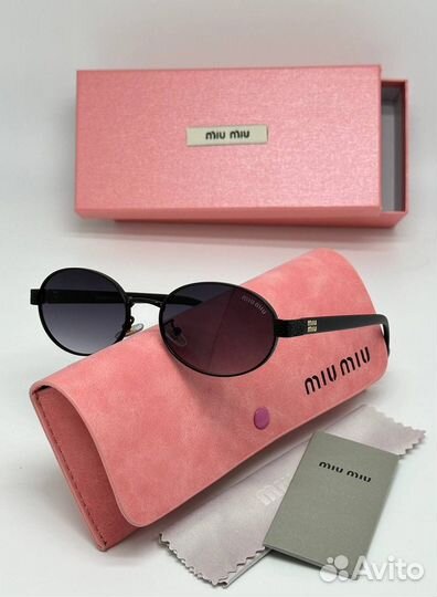 Солнцезащитные очки miu miu