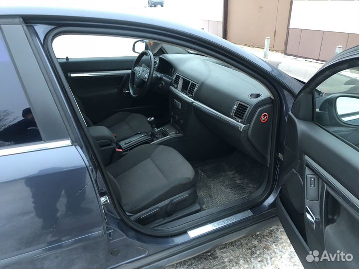 Opel Vectra 1.8 МТ, 2005, 200 000 км