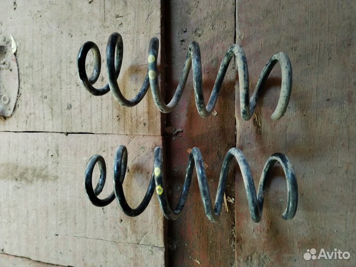 Передние стойки