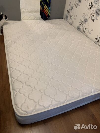 Матрас 140х200 бу