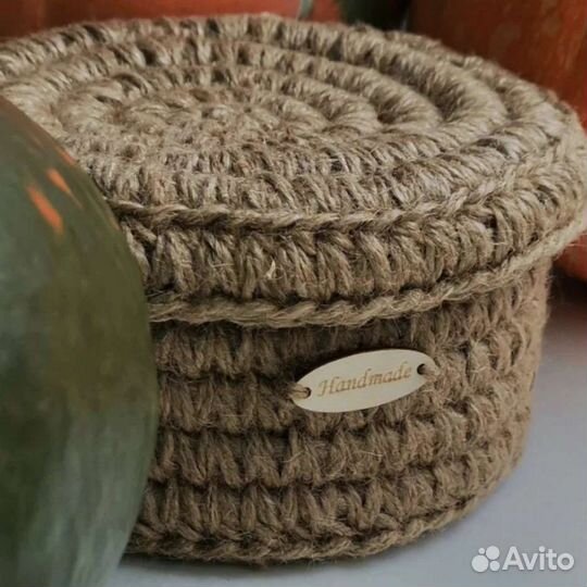 Джутовая корзинка с крышкой