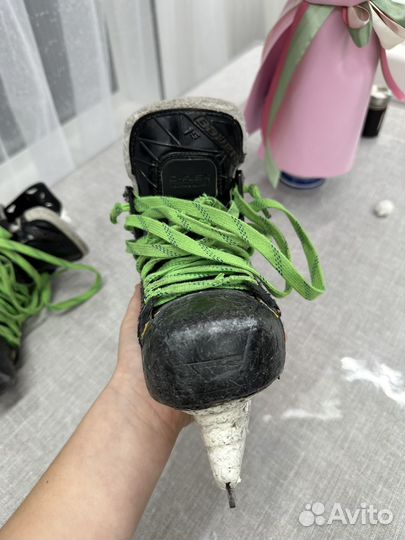 Хоккейные коньки bauer