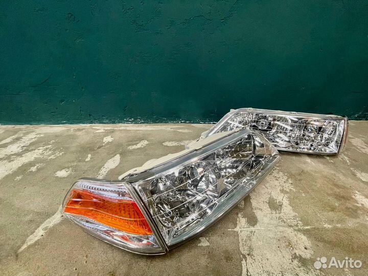 Фары / Повторители (Новые) Комплект Mark 2 jzx100