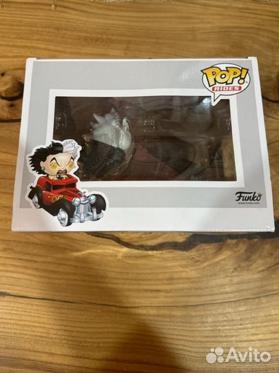 Фигурка Funko Pop Cruella in Car 61