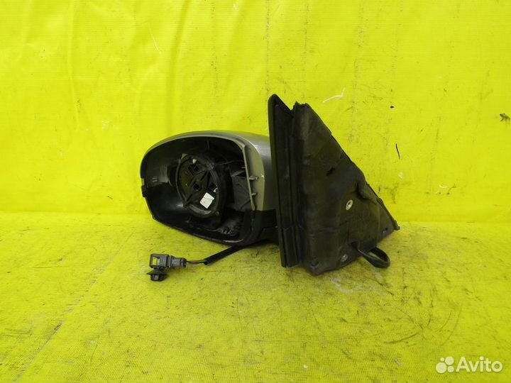 Зеркало левое Skoda Roomster 06-15 г 76433