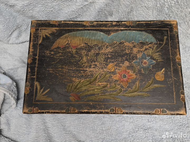 Шкатулка старинная огромная