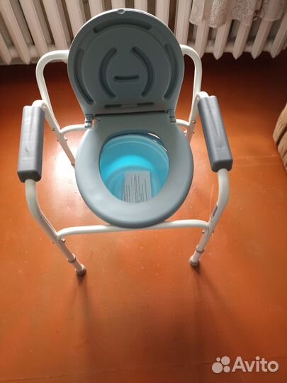 Санитарный стул