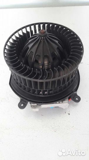 Моторчик отопителя Mercedes-Benz E-klasse III (W21