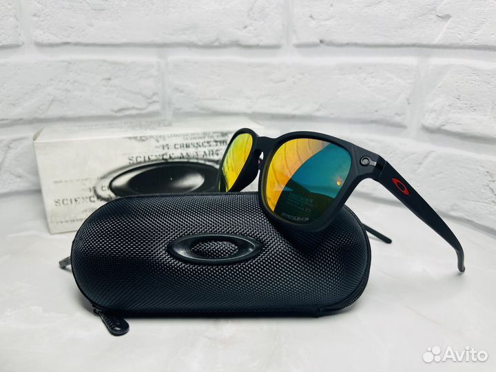 Солнцезащитные очки oakley polaroid