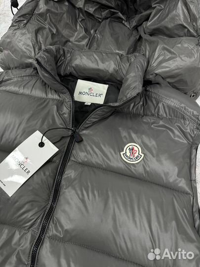 Жилетка moncler