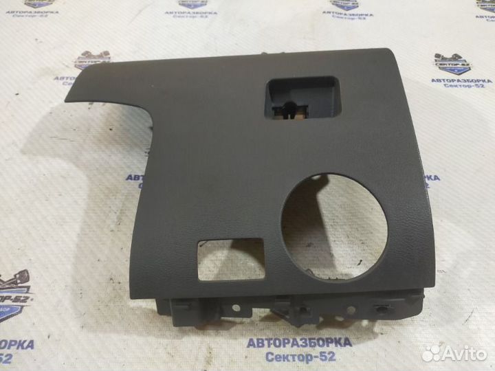 Накладка на торпедо Volkswagen Touareg 1