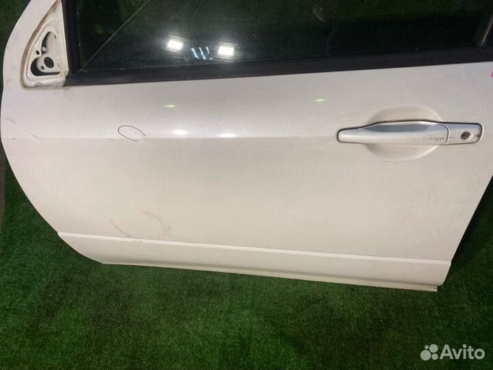 Дверь передняя левая Mitsubishi Outlander CU4W