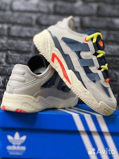 Кроссовки adidas 36-41