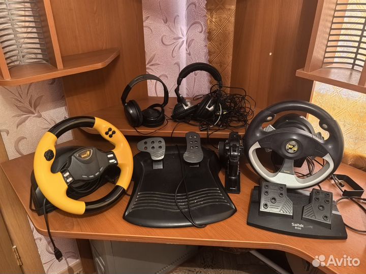 Игровой руль с педалями и коробкой передач