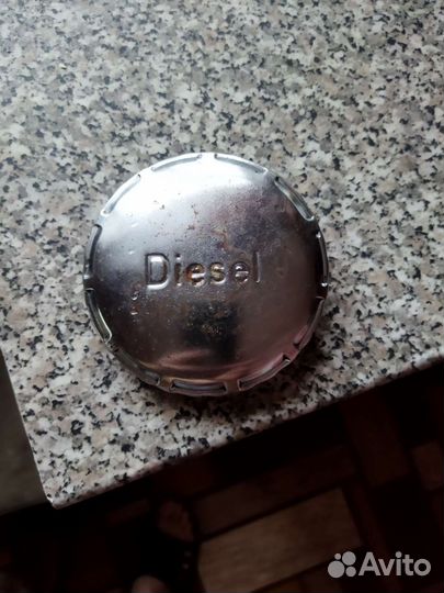 Крышка топливного бака от фуры