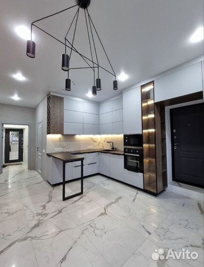 Кухня, шкаф купе, кухня в угловая, кухня в потолок