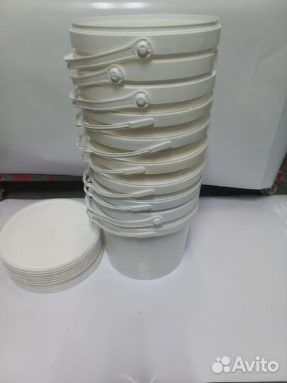 Ведро пластиковое с крышкой бу