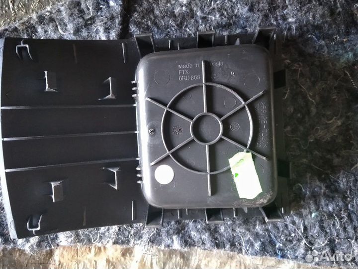 Накладка на ценральную консоль на volkswagen polo