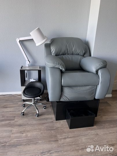 Место мастера маникюра в аренду