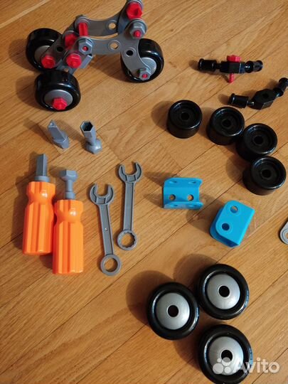 Крупный пластиковый конструктор bondibon 3+