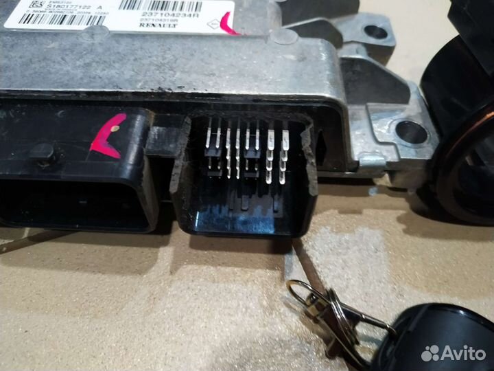 Эбу комплект Renault sandero stepway 2