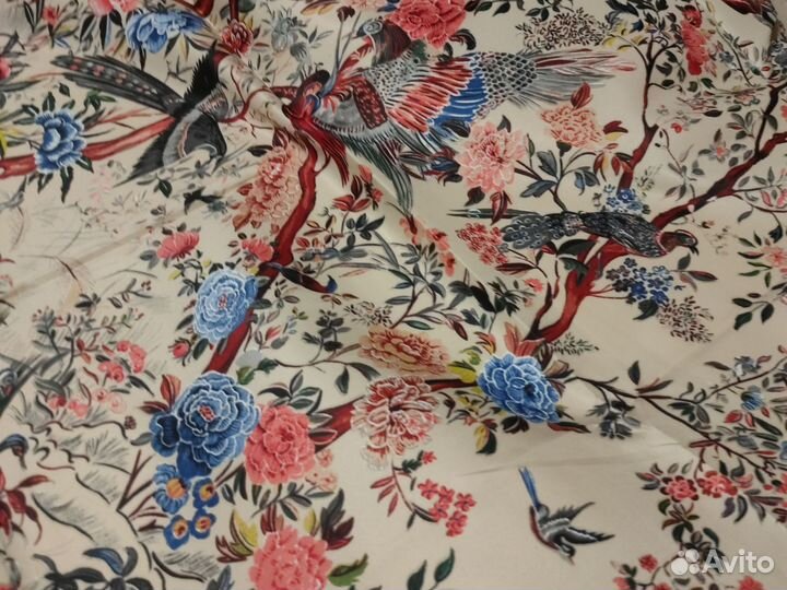 Шелковый платок 140 с упаковкой