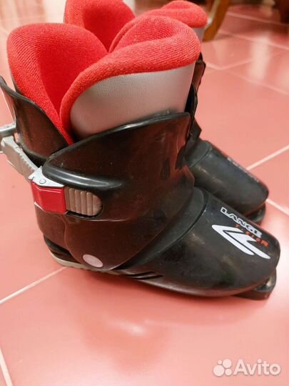 Лыжи беговые Larsen,ботинки,снегокат