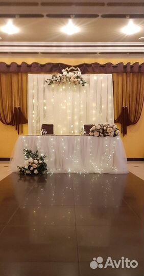 Украшение зала. Свадебные аксессуары