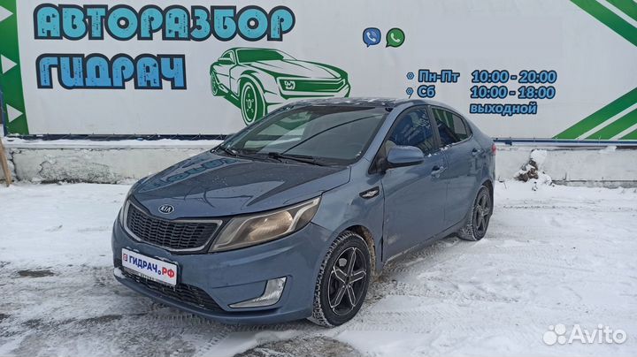 Опора двигателя задняя Kia Rio 3 21950-1R000