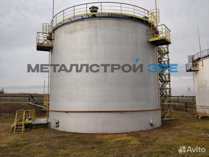 Резервуар вертикальный стальной объем 2000 кубов