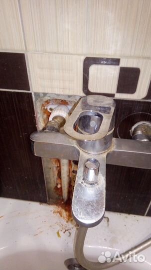 Слесарь-сантехник