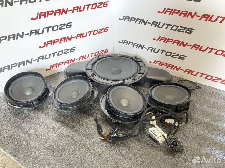 Колонки акустические комплект Mercedes-Benz