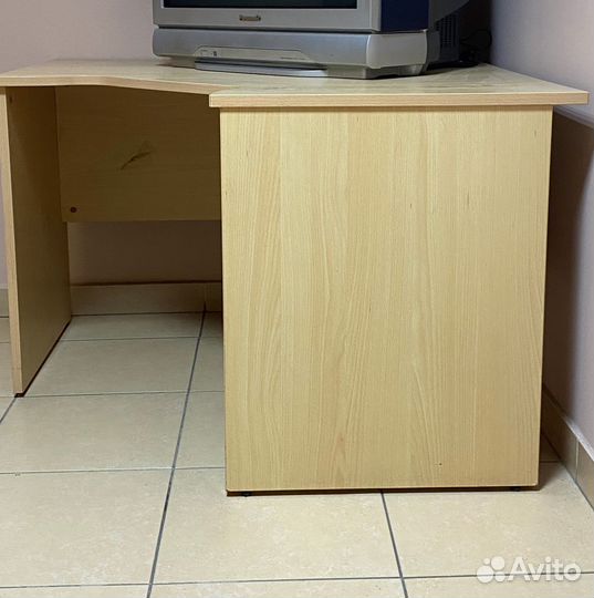 Угловой письменный стол бу