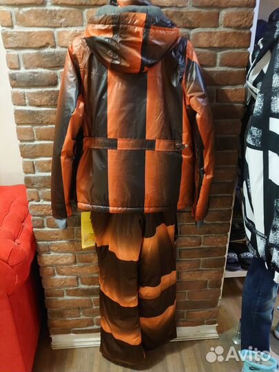 Горнолыжный костюм женский Burton XS-S