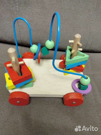 Развивающие игрушки