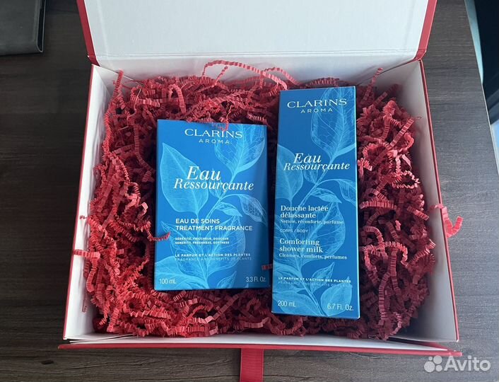 Набор Clarins eau ressourcante в коробке